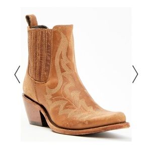 Distressed LB bootie ✨ Like New!